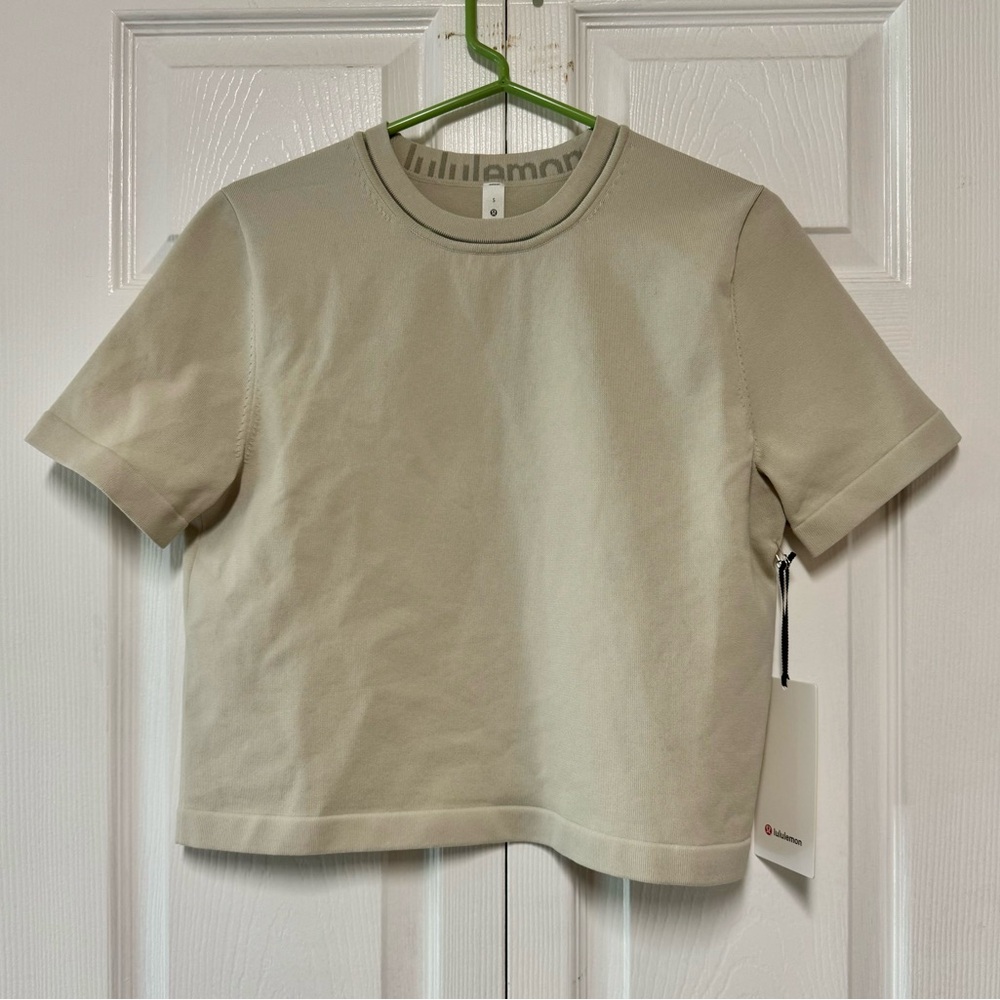 lululemon brand short sleeve boxy knit t-shirt NWT